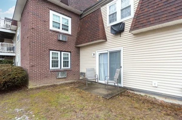 $2,500 | 180 Main Street, Unit 6109, Bridgewater, MA 02324