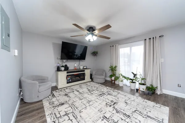 $2,500 | 180 Main Street, Unit 6109, Bridgewater, MA 02324