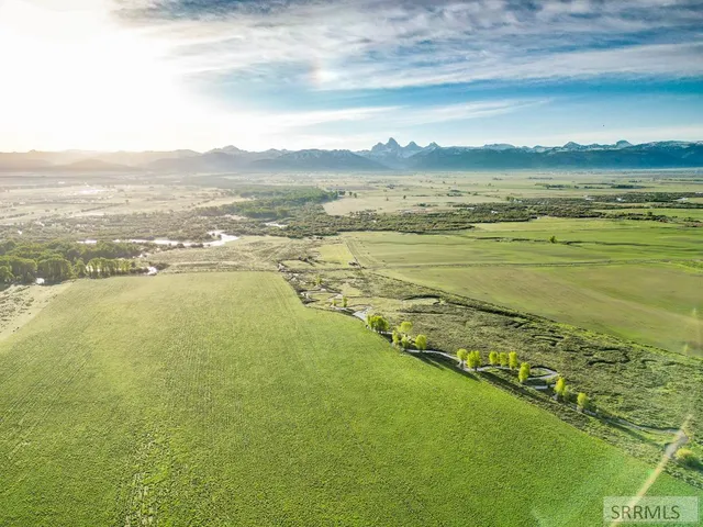 $2,200,000 | 1004 Eddyline Drive, Tetonia, ID 83452