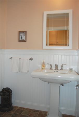 2 Eustis Street Lexington, MA 02421 - Photo 13 of 26