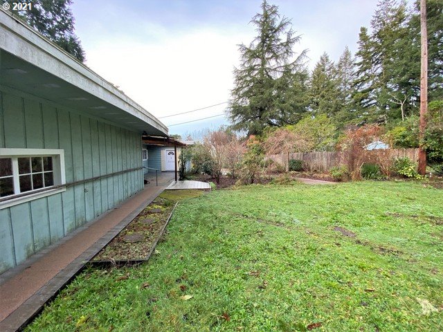 55485 Goodwin Road Bandon, OR 97411 - Photo 28 of 32 Yard