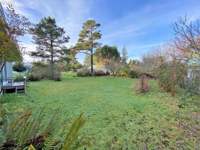 55485 Goodwin Road Bandon, OR 97411 - Photo 6 of 32 Yard