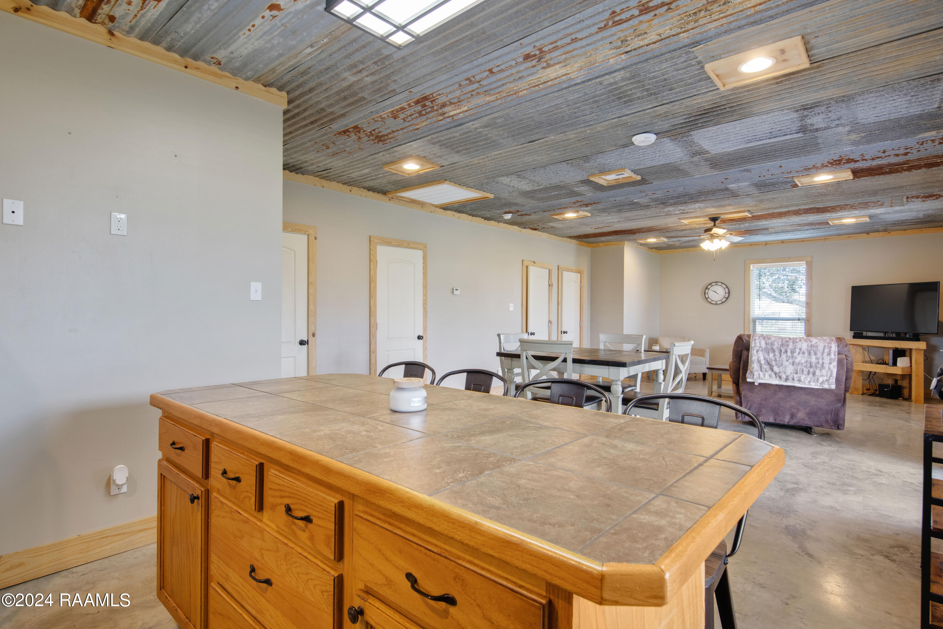 246 Fallis Road Lafayette, LA 70507 - Photo 3 of 17 Gallery Image 3