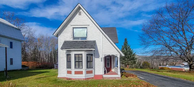 $129,000 | 871 Main Street, St. Francis, ME 04774
