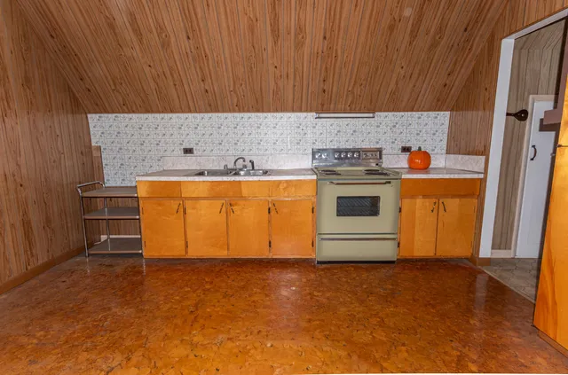 $129,000 | 871 Main Street, St. Francis, ME 04774