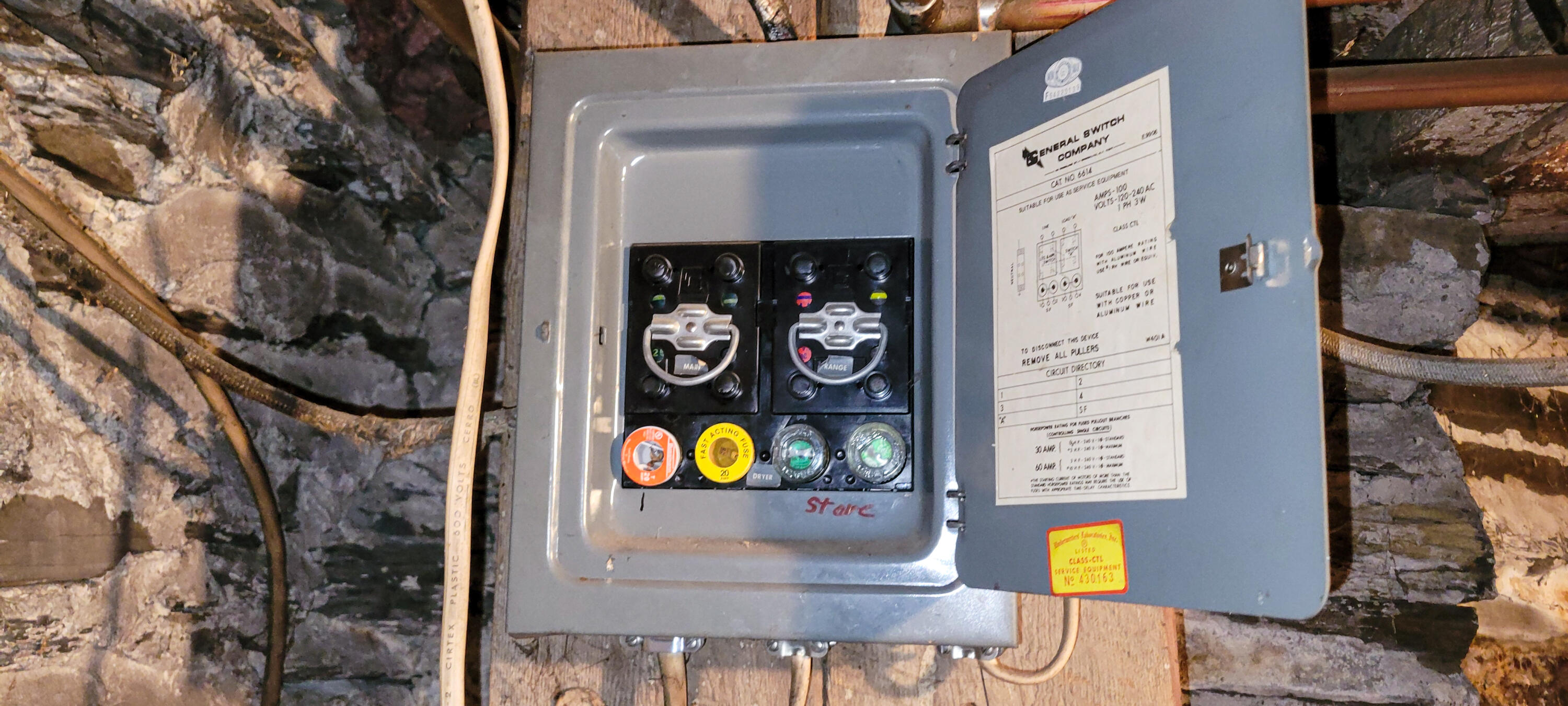 871 Main Street St. Francis, ME 04774 - Photo 52 of 55 Fuses