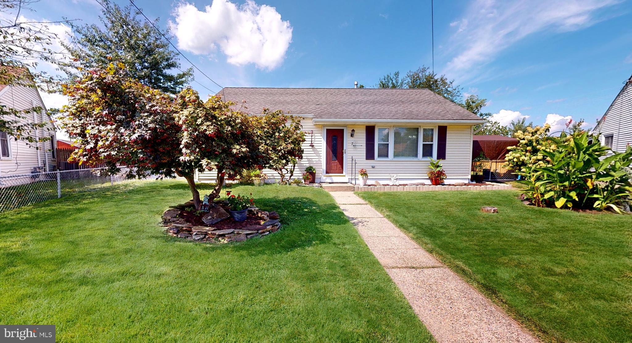 7 Morton Road Pemberton, NJ 08068 - Photo 2 of 42 Front of home