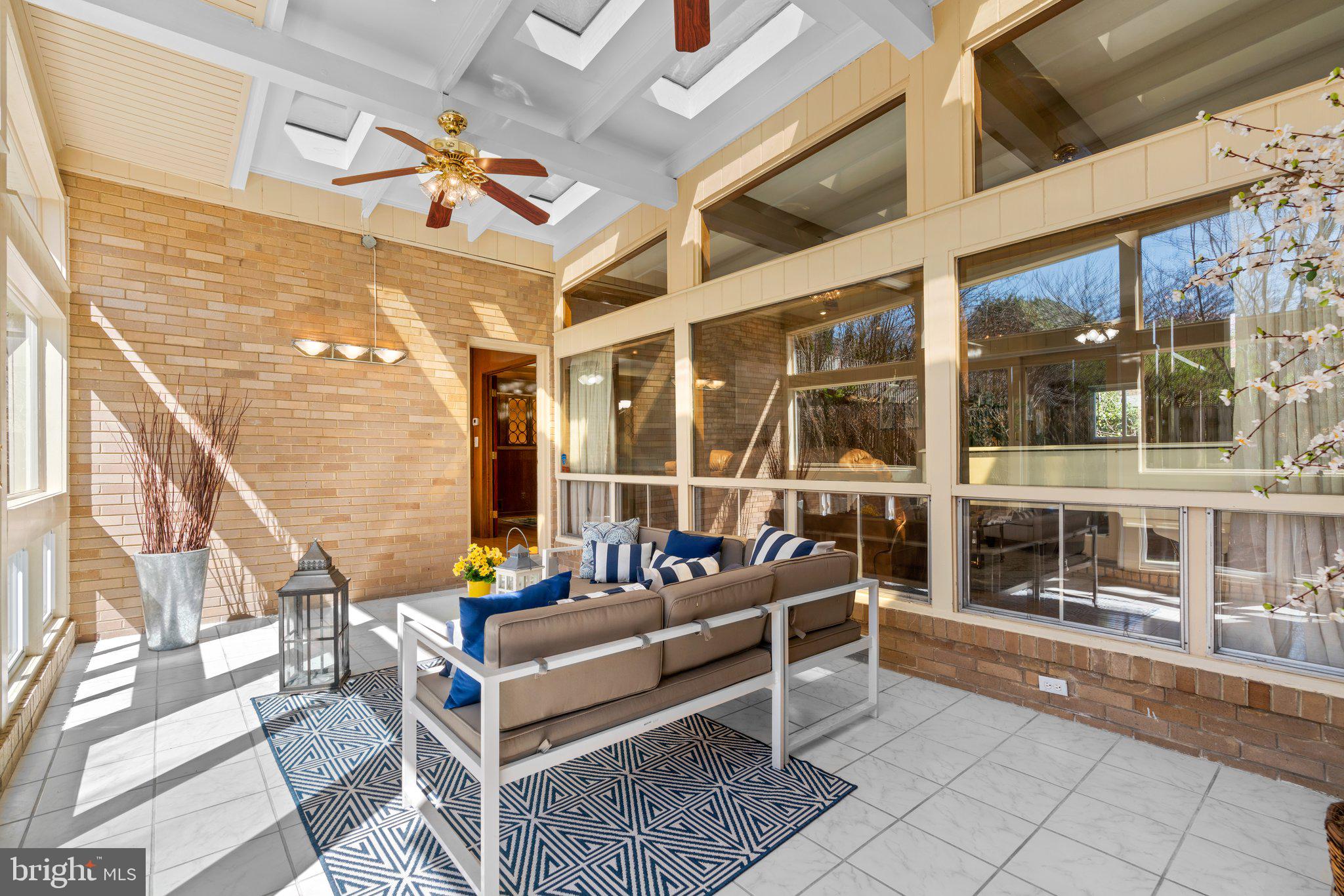 9208 Colesville Road Silver Spring, MD 20910 - Photo 17 of 39