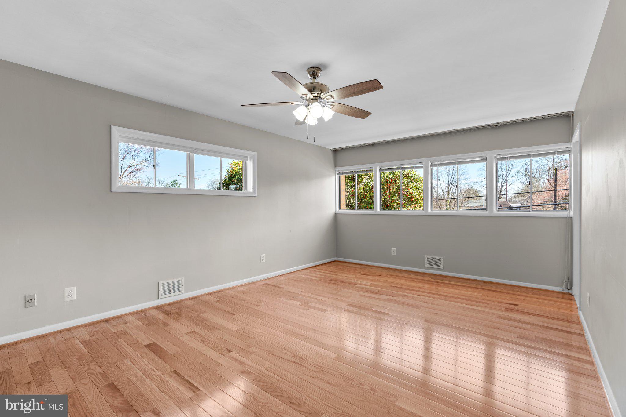 9208 Colesville Road Silver Spring, MD 20910 - Photo 18 of 39