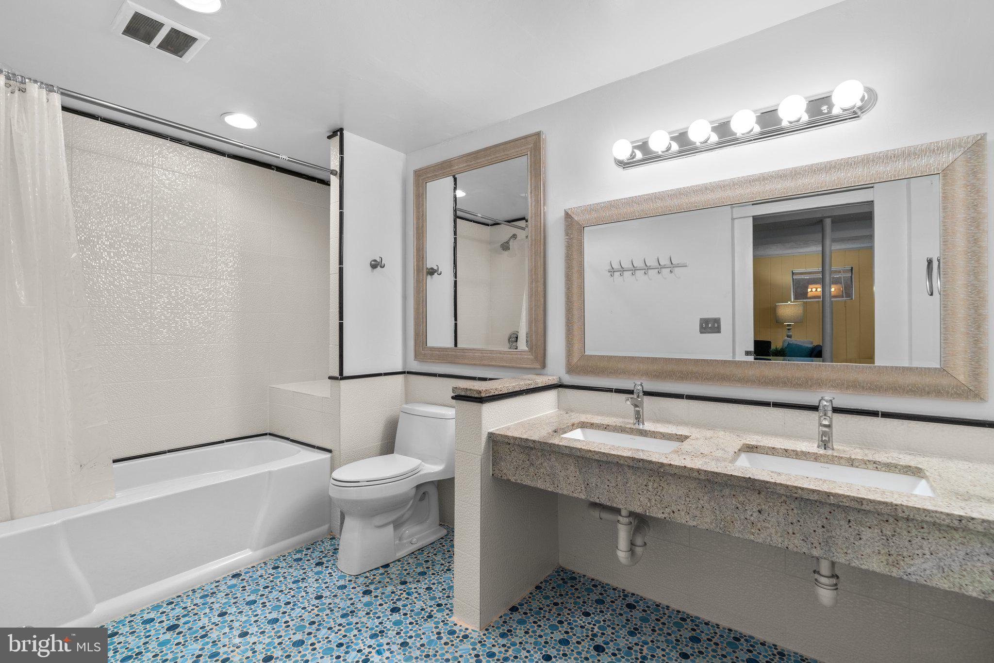 9208 Colesville Road Silver Spring, MD 20910 - Photo 33 of 39