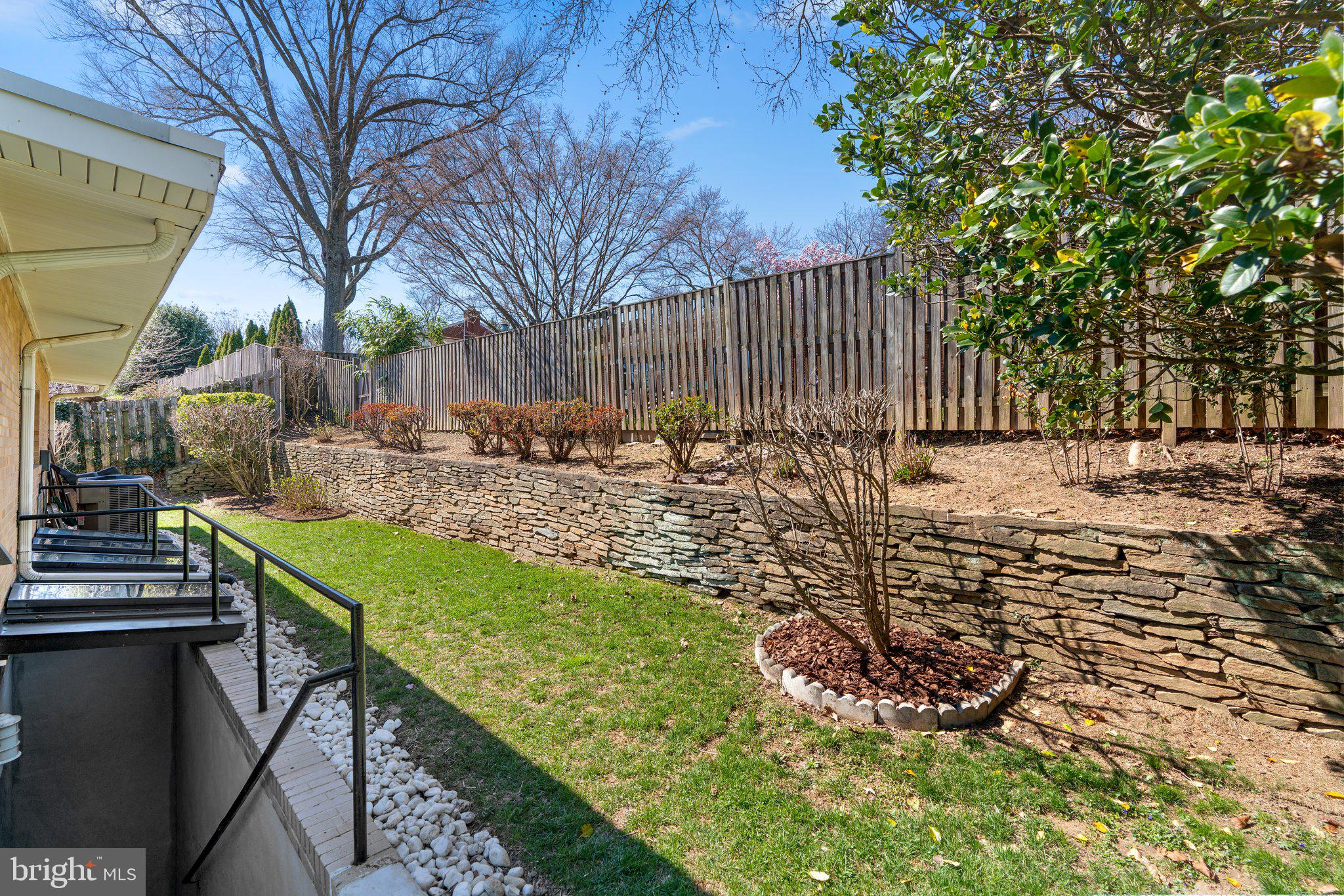 9208 Colesville Road Silver Spring, MD 20910 - Photo 34 of 39