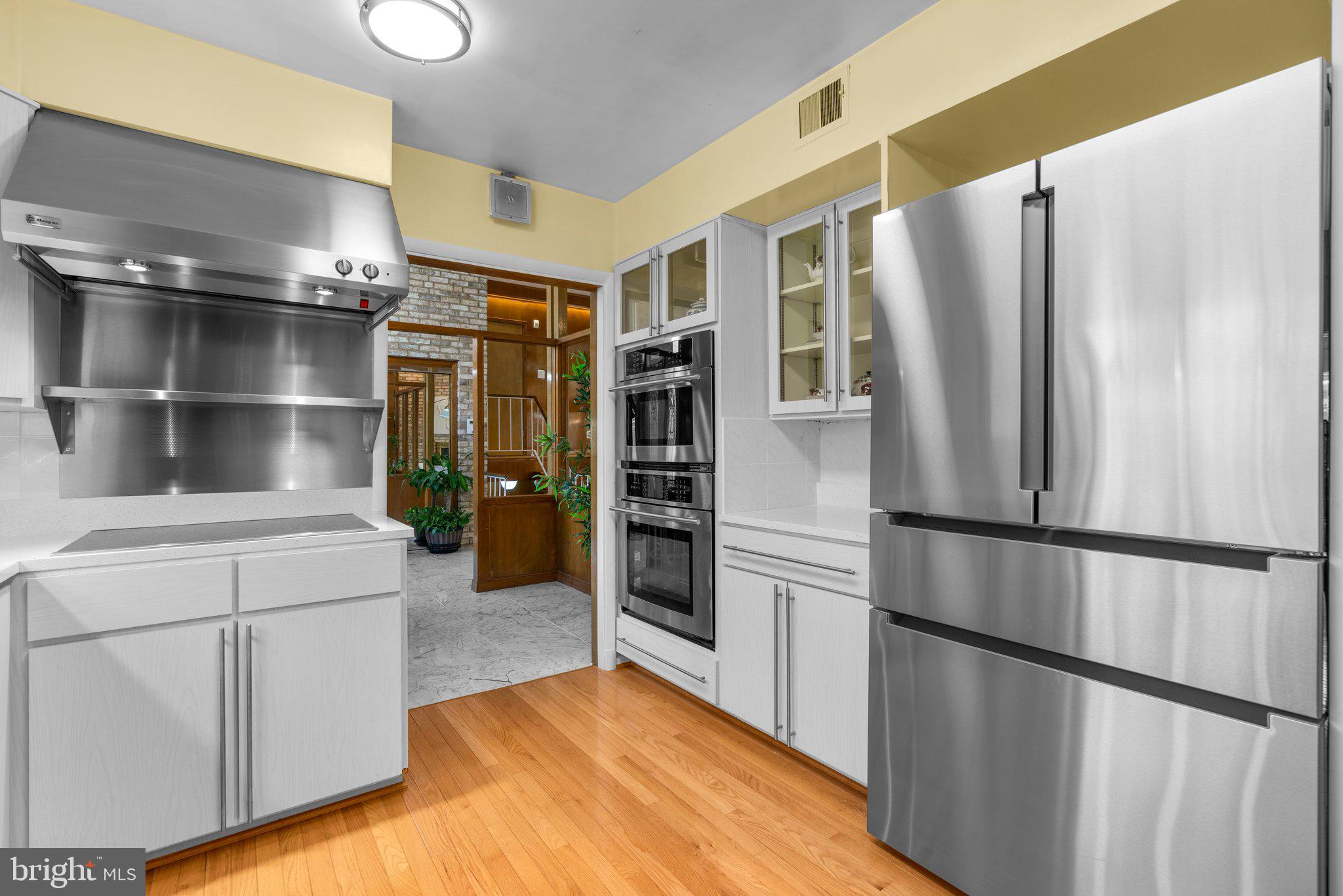 9208 Colesville Road Silver Spring, MD 20910 - Photo 9 of 39