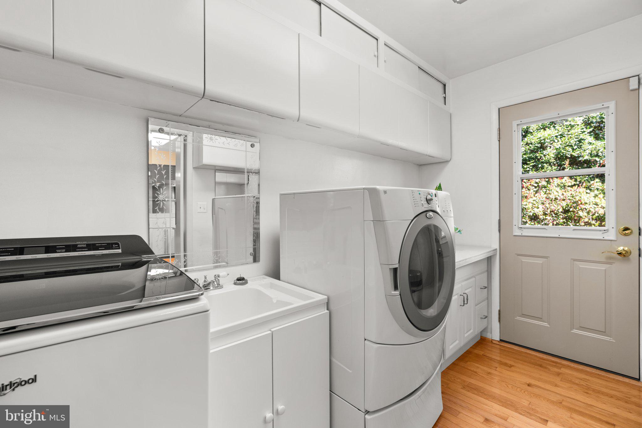 9208 Colesville Road Silver Spring, MD 20910 - Photo 10 of 39