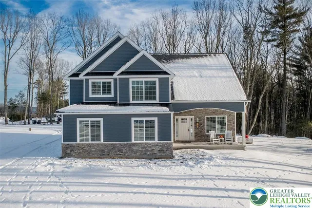 $549,500 | 144 Camellia Drive, Kunkletown, PA 18058