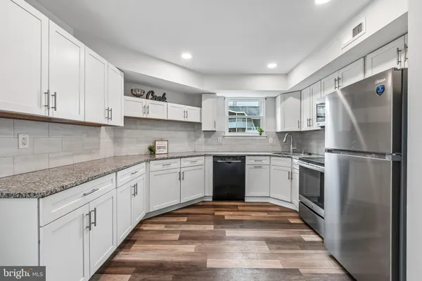 $220,000 | 5105 Tracy Court, Voorhees, NJ 08043