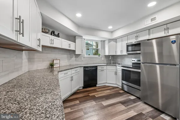 $220,000 | 5105 Tracy Court, Voorhees, NJ 08043