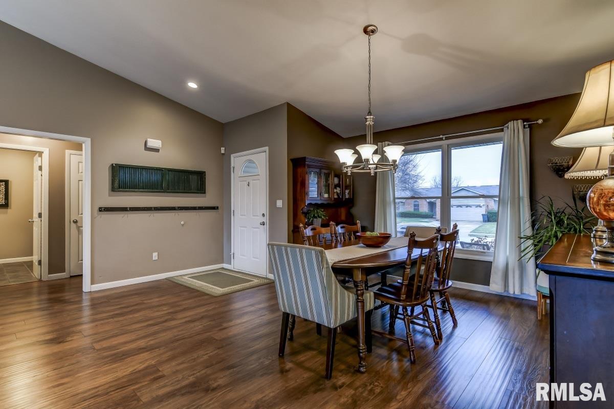 1417 Burning Bush Court Springfield, IL 62712 - Photo 12 of 35 Gallery Image 12