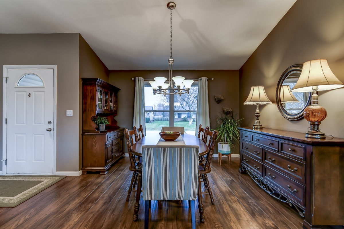 1417 Burning Bush Court Springfield, IL 62712 - Photo 13 of 35 Gallery Image 13