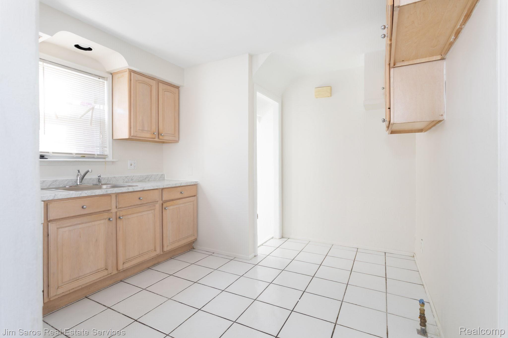 3900 Harvard Road Detroit, MI 48224 - Photo 5 of 13 12.jpg