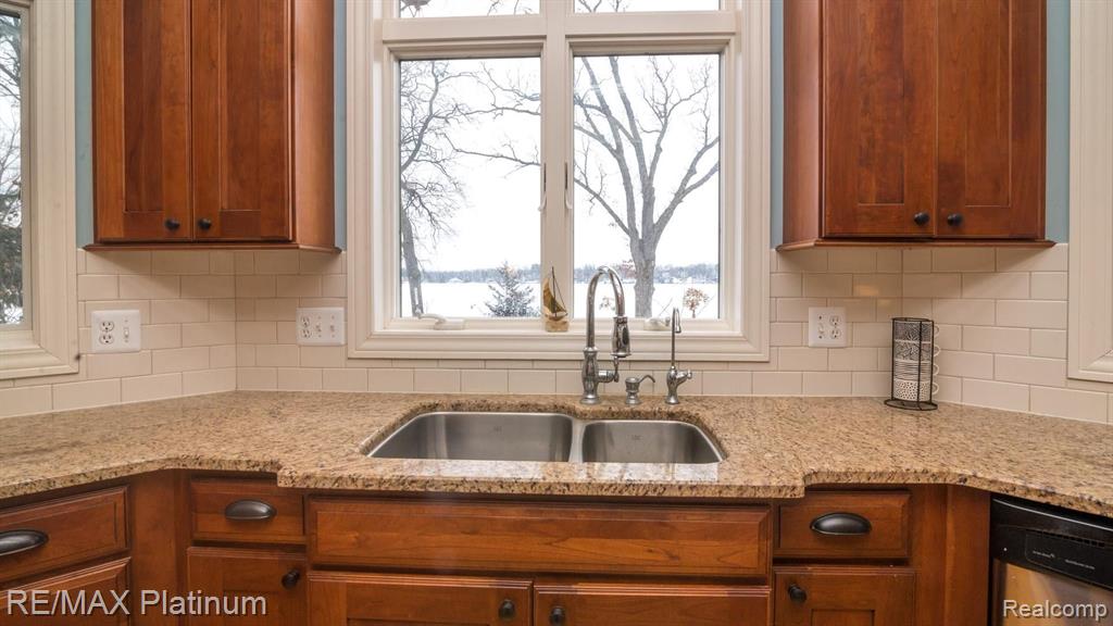 8443 Teahen Road Brighton, MI 48116 - Photo 13 of 36