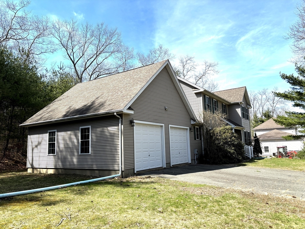86 Coffey Hill Road Ware, MA 01082 - Photo 3 of 34 a backyard of a house