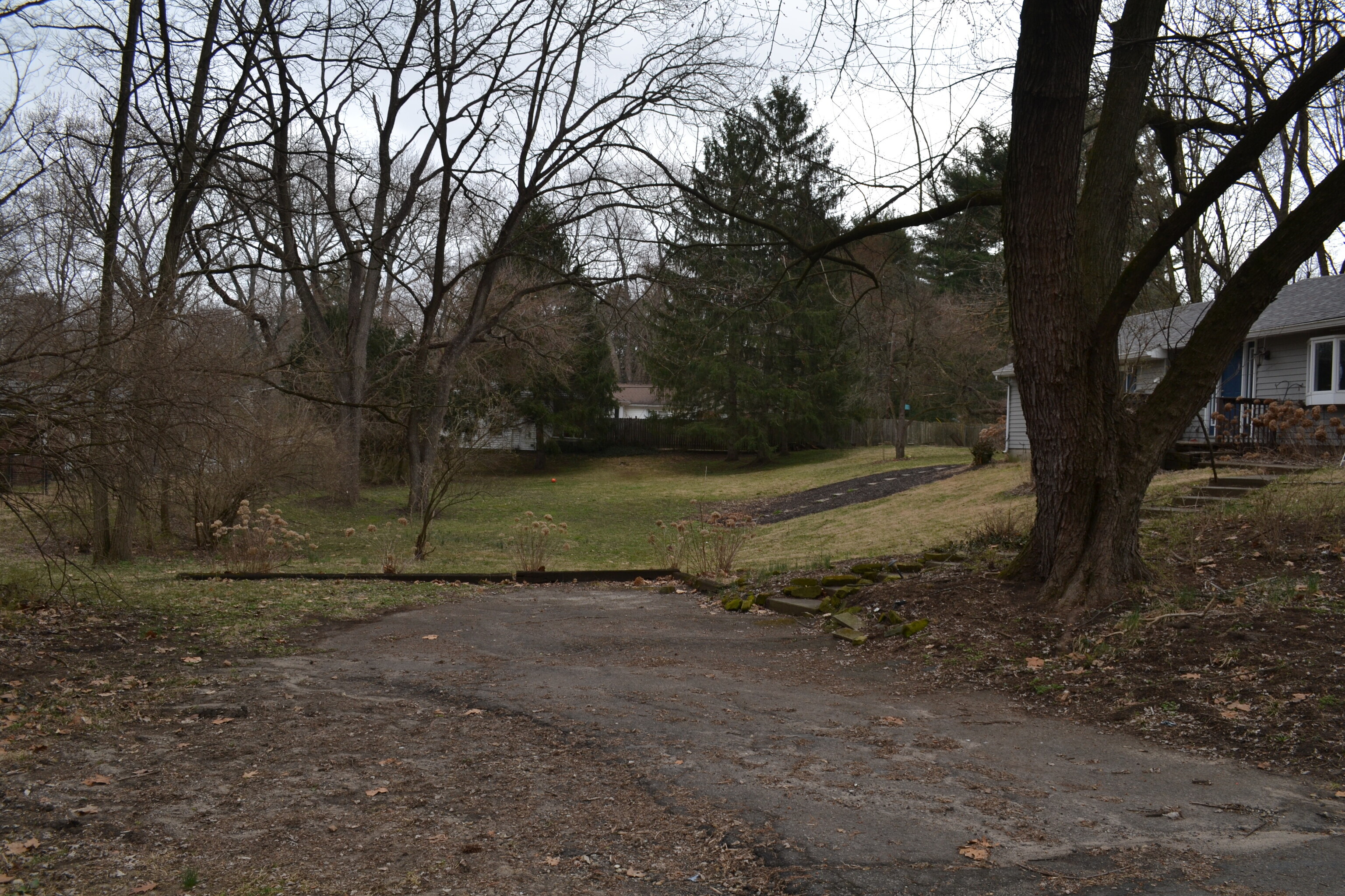 7825 Dean Road Indianapolis, IN 46240 - Photo 2 of 17