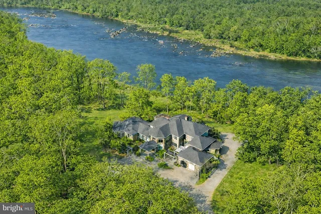 $14,900,000 | 658 Live Oak Drive, McLean, VA 22101