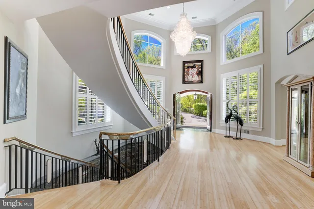 $14,900,000 | 658 Live Oak Drive, McLean, VA 22101