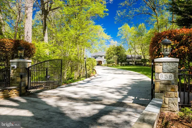 $14,900,000 | 658 Live Oak Drive, McLean, VA 22101