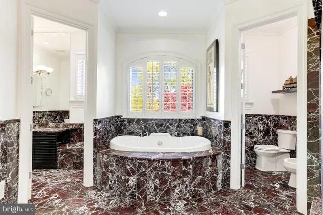 $14,900,000 | 658 Live Oak Drive, McLean, VA 22101