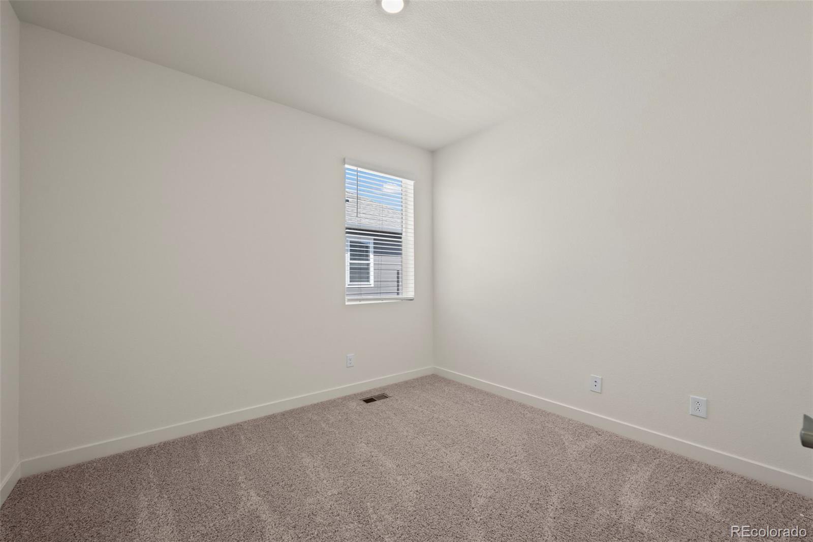 8902 Ferncrest Street Longmont, CO 80504 - Photo 15 of 36