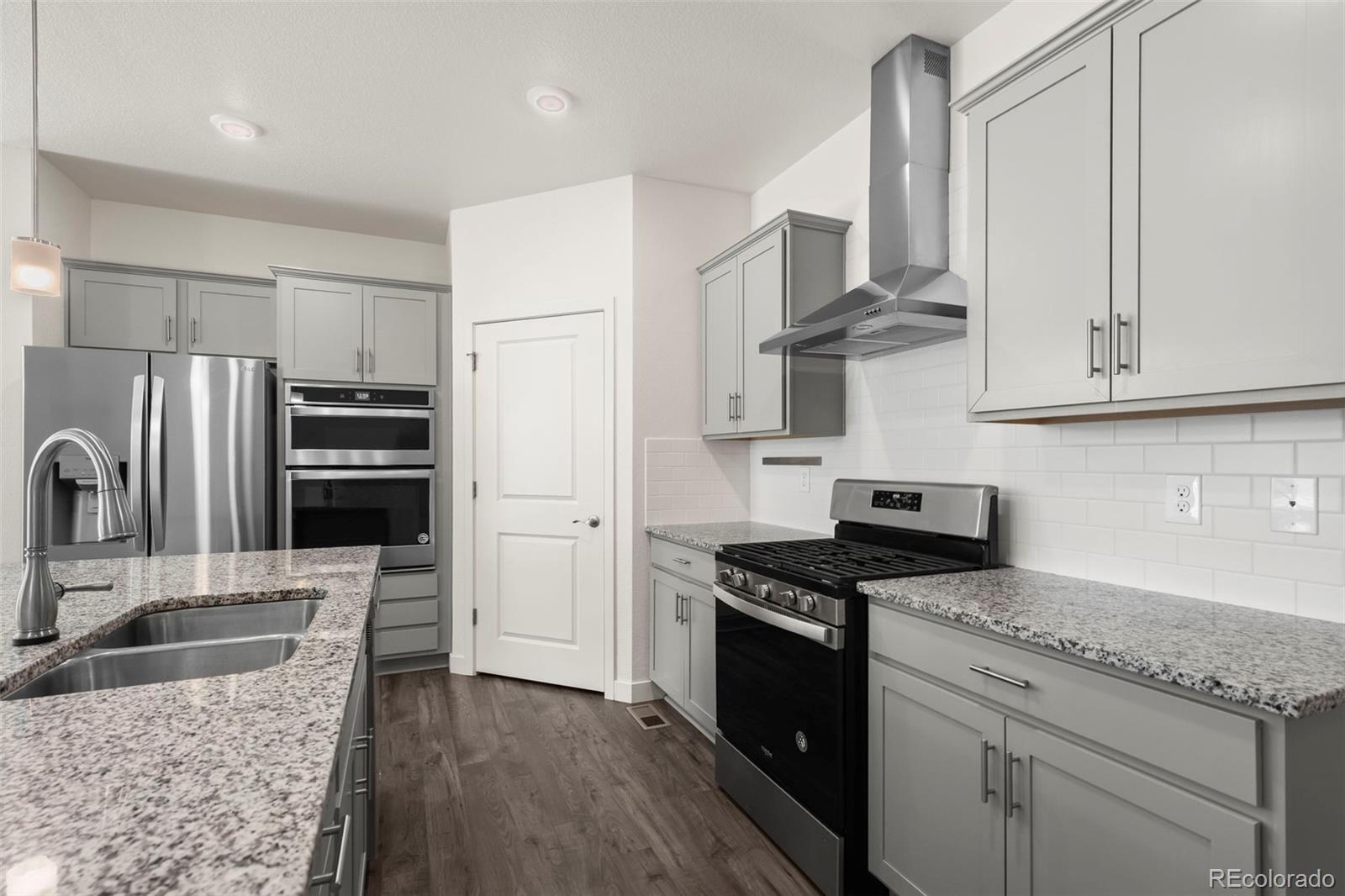 8902 Ferncrest Street Longmont, CO 80504 - Photo 5 of 36