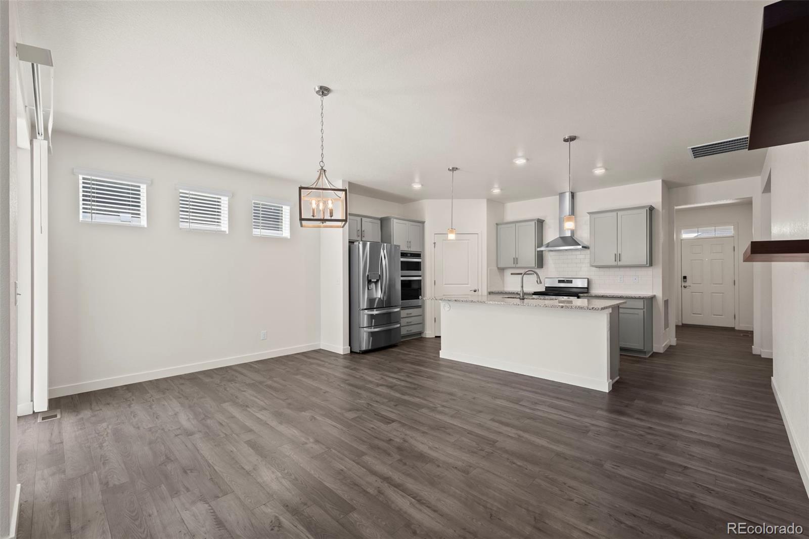 8902 Ferncrest Street Longmont, CO 80504 - Photo 6 of 36