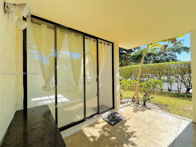 $169,900 | 6190 Woodlands Boulevard, Unit 113, Tamarac, FL 33319