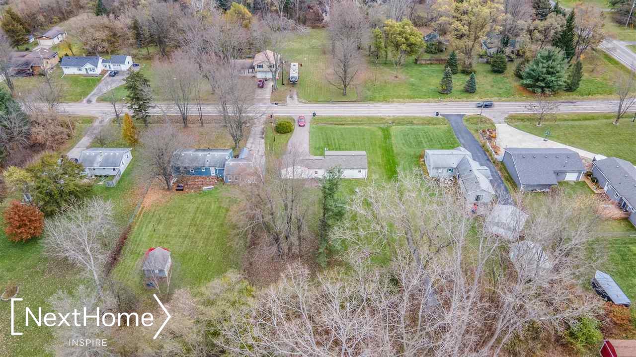 6035 Deland Road Flushing, MI 48433 - Photo 23 of 28 50060966-22.JPG