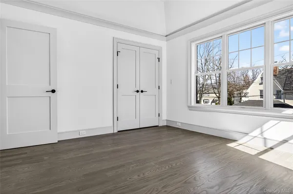 $6,800 | 7 Victoria Lane, Unit A, Yonkers, NY 10701