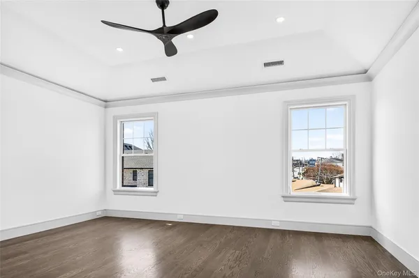 $6,800 | 7 Victoria Lane, Unit A, Yonkers, NY 10701