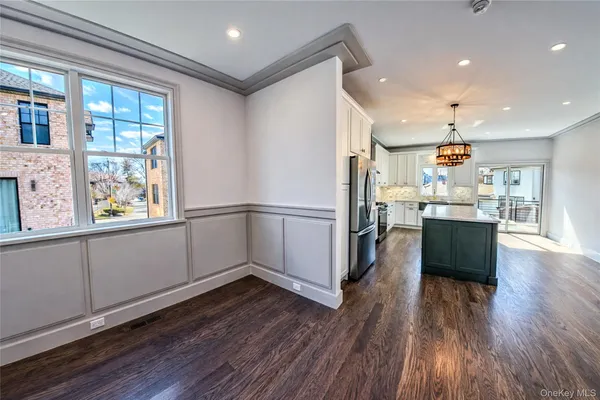 $6,800 | 7 Victoria Lane, Unit A, Yonkers, NY 10701