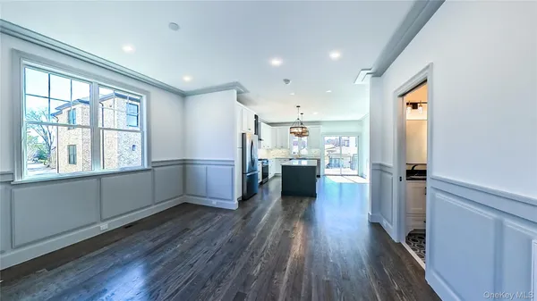 $6,800 | 7 Victoria Lane, Unit A, Yonkers, NY 10701