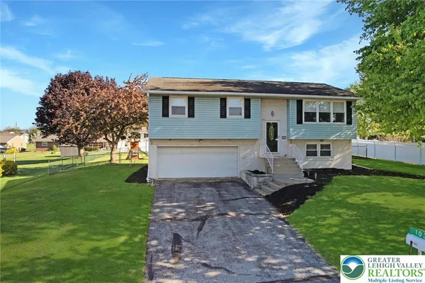 $359,900 | 103 Oak Lane, Northampton, PA 18067