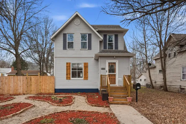 $249,000 | 310 1st Avenue Southeast, Glenwood, MN 56334