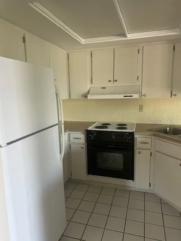 $1,595 | 1001 South Bayshore Boulevard, Unit 201, Safety Harbor, FL 34695