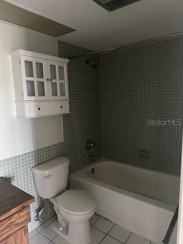 $1,595 | 1001 South Bayshore Boulevard, Unit 201, Safety Harbor, FL 34695