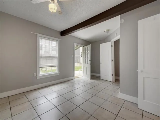 $1,250 | 605 Elmwood Place, Unit B, Austin, TX 78705