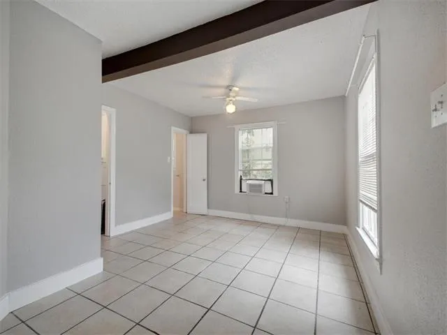 $1,250 | 605 Elmwood Place, Unit B, Austin, TX 78705