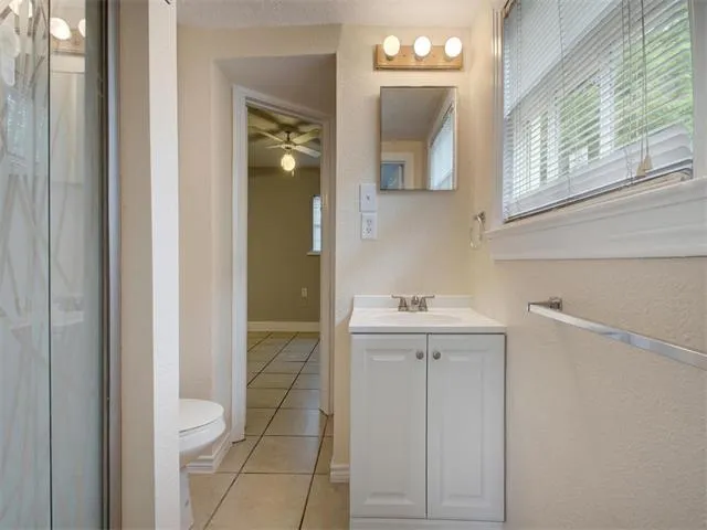 $1,250 | 605 Elmwood Place, Unit B, Austin, TX 78705