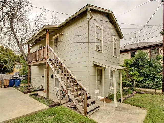 $1,250 | 605 Elmwood Place, Unit B, Austin, TX 78705