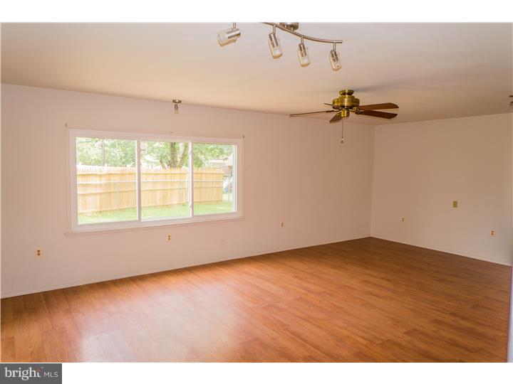 50 Wildflower Road Levittown, PA 19057 - Photo 4 of 19 Gallery Image 4