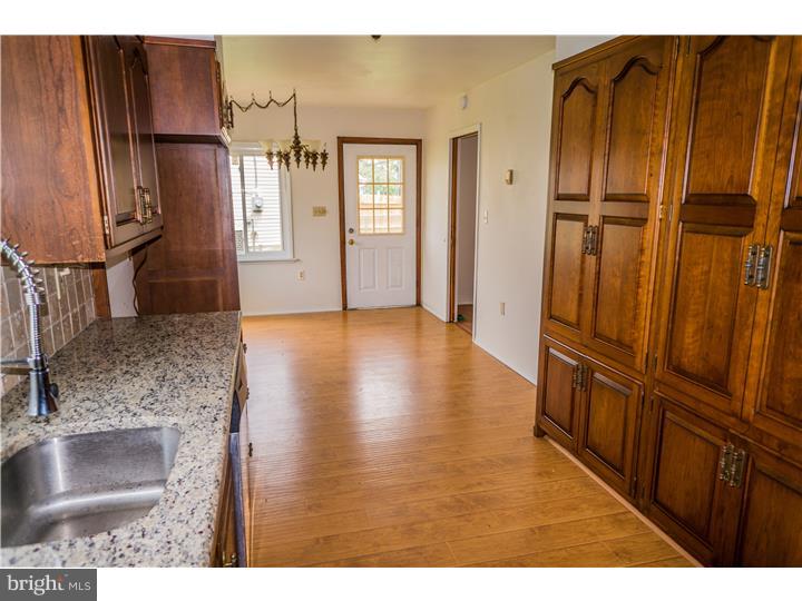 50 Wildflower Road Levittown, PA 19057 - Photo 9 of 19 Gallery Image 9