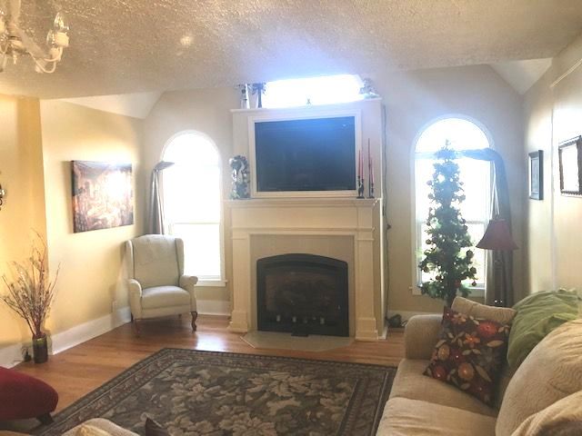 1955 Wildcat Road Dixon, IL 61021 - Photo 6 of 16 Gallery Image 6